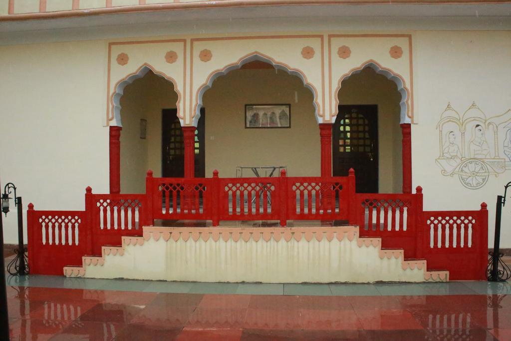 V Resorts Rajmahal Orchha Exteriör bild